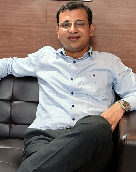 Dr Manoj Karnatak